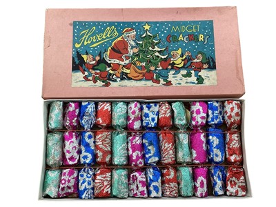Lot 2536 - Vintage box of Christmas crackers