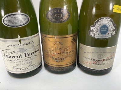 Lot 11 - Three bottles of champagne, Veuve Clicquot