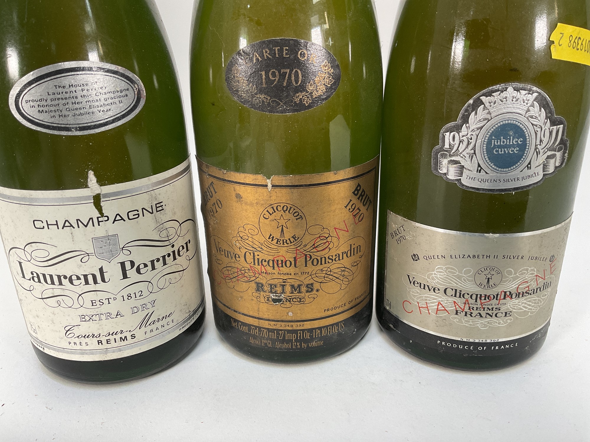 Lot 11 - Three bottles of champagne, Veuve Clicquot
