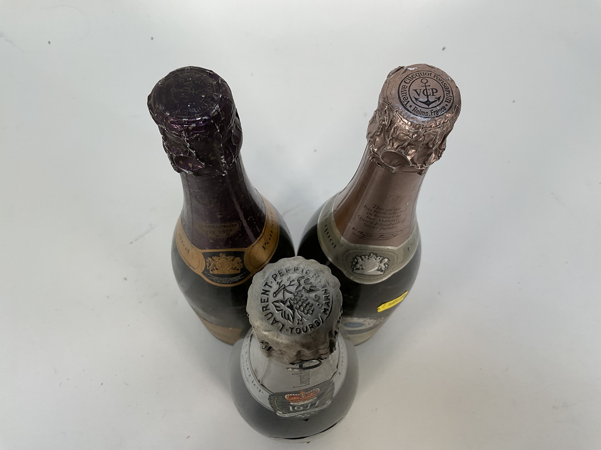 Lot 11 - Three bottles of champagne, Veuve Clicquot