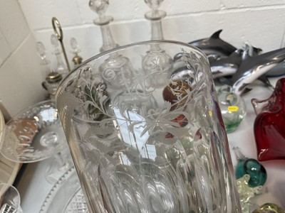 Lot 5025 - Group of glass and ceramics