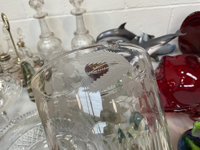 Lot 5025 - Group of glass and ceramics