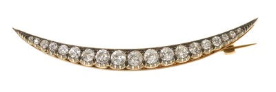 Lot 590 - Victorian diamond crescent brooch