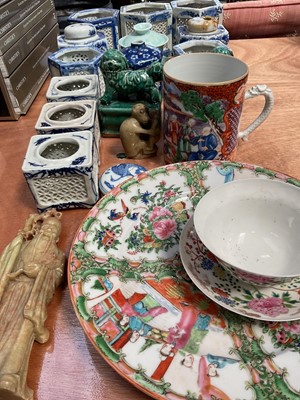 Lot 5001 - Group of Chinese and Japanese items, including an 18th century Mandarin porcelain tankard, a 19th century Canton dish, etc