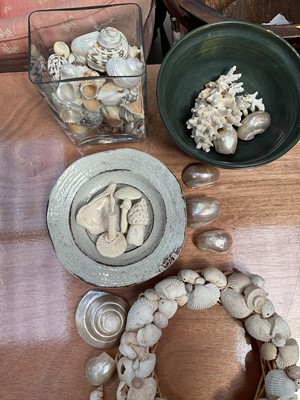 Lot 5002 - Collection of seashells, including some mounted on a wreath, with two studio pottery bowls, a glass vase and some ceramic mushrooms