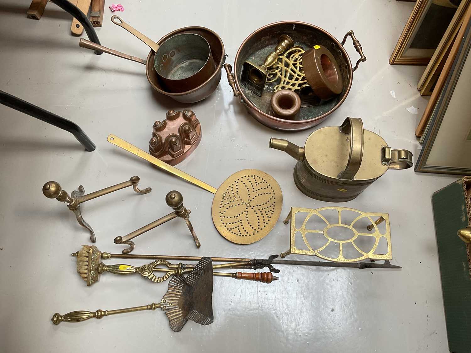 Lot 5033 - Group of copper and brassware, including jelly moulds, watering can, saucepan, etc