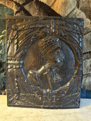 Lot 1512 - Henry VIII period carved oak Romayne type panel depicting a profile of a figure, circa 1530, probably Devonshire Provenance: Hatherleigh Antiques, Devon, 7th April, 2001
