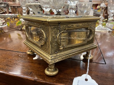 Lot 800 - Scarce 17th / 18th century and later German alarm table clock