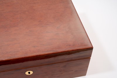 Lot 906 - Contemporary Humidif wooden cigar humidor with fitted interior