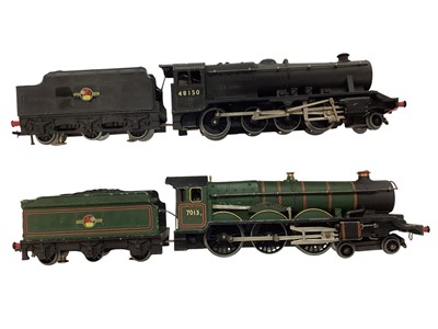 Lot 1752 - Hornby Dublo OO Gauge 3 rail BR lined green 4-6-0 Castle Class Bristol Castle tender locomotive 7013 & BR black 2-8-0 tender locomotive 48150, plus LMS tank engines 6917 & 2378 etc
