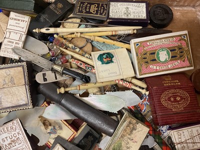 Lot 919 - Collection of sewing and needlework accessories