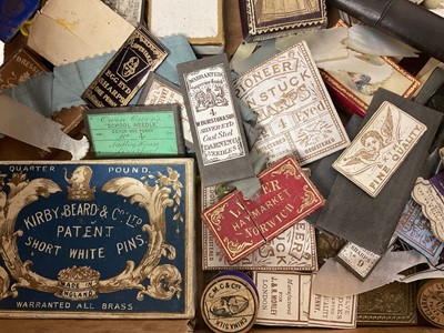 Lot 919 - Collection of sewing and needlework accessories
