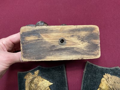 Lot 1889 - Assorted works of art including a decoy pigeon
