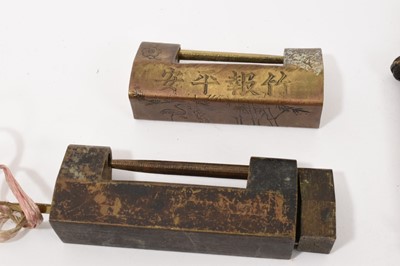 Lot 992 - Chinese lock in the form of a bear, and other locks