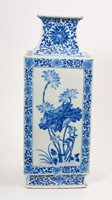 Lot 296 - Chinese blue and white square vase