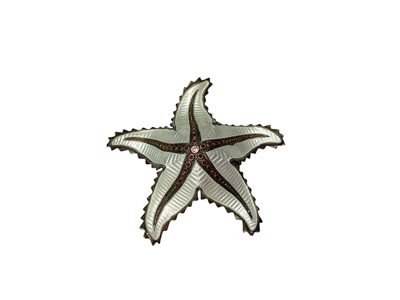 Lot 31 - Vintage Norwegian silver and enamel starfish brooch by Ivar T Holth, 42mm