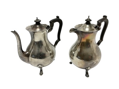 Lot 290 - Silver teapot and coffee pot