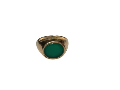 Lot 20 - 1960s 9ct gold green oval hardstone panel signet ring