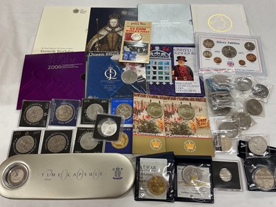 Lot 587 - G.B. - Royal Mint brilliant UNC flat pack coinage to include year sets, Millennium 'Time Capsule' 2000, cupro-nickel £5's, brass £2's & other issues (Qty)