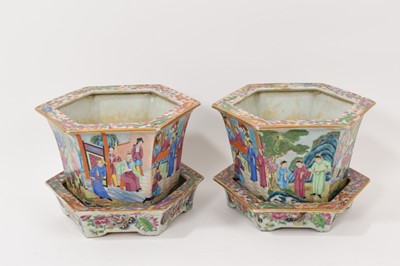 Lot 175 - Pair of Chinese Canton jardinières and stands