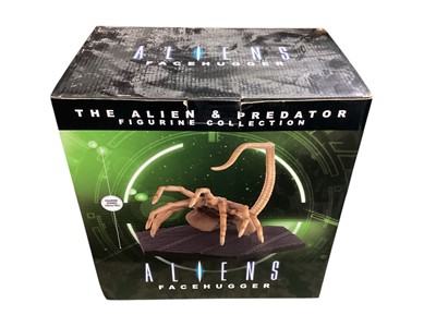Lot 1775 - Eaglemoss The Alien & Predator Figurines Collection models, including Facehugger, Facehugger & Egg and three Xenomorphs, all boxed (5)