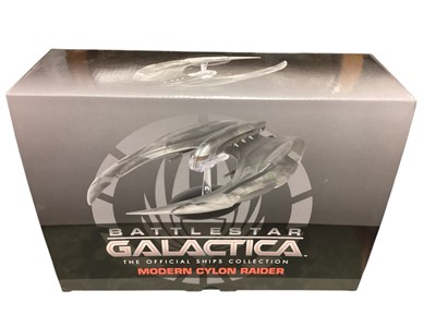 Lot 1778 - Eaglemoss Battlestar Galactica The Official Ships Collection models including Classic & Modern Cylon Raider, CylonCylon Raider (Blood & Chrome), Heavy & Scar Raiders, all boxed (5)
