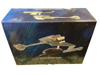 Lot 1794 - CBS Studios Eaglemoss Star Trek XL Collector's models including USS Defiant NX-74205, Enterprise NX-01, K'T'Inga-Class Battle Cruiser, Klingon Bird of Prey and Romulan Warbirds, all boxed (5)