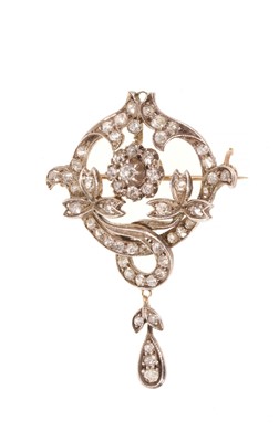 Lot 492 - Victorian diamond brooch