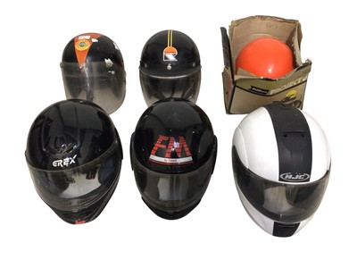 Lot 62 - Group of six assorted crash helmets (6).