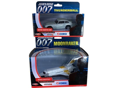 Lot 1821 - Corgi (c2002) The Ultimate Bond Collection 007 James Bond 1:36 scale diecast movie vehicles including Thunderball Aston Martin DB5, all in window boxes (21)
