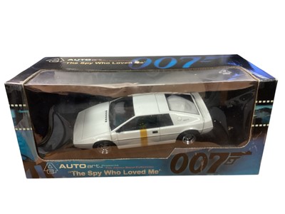 Lot 1825 - Auto Art The James Bond Collection 1:18 scale 007 Collectors diecast model The Spy Who Loved Me Underwater & Road Lotus Esprit and For Your Eyes Only Lotus Esprit Turbo, in window boxes (3)<...