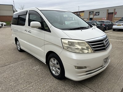 Lot 215 - 2006 Toyota Alphard people carrier, 2990cc V6, automatic, reg. no. CT06 PKK