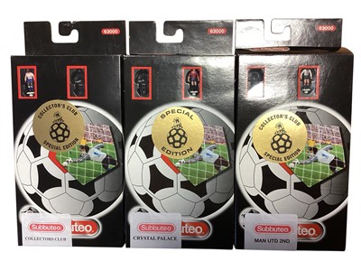 Lot 1735 - Edilio Parodi Hasbro (c2002) Subbuteo Black Box Teams including Palermo, Lazio 1, Puerto Rico, Crystal Palace, Manchester United 2nd and two others, plus Green Box Roma, Penalty Shootout and pit...