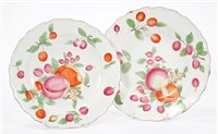 Lot 114 - Pair 18th century Chelsea dessert plates with...