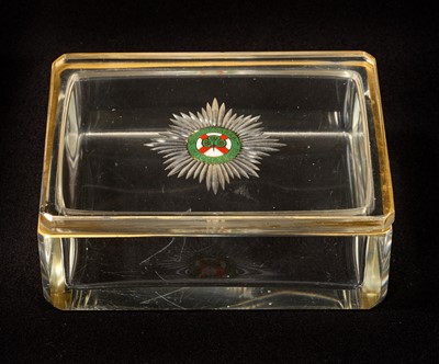 Lot 18 - Fine early 20th century Irish Guards Officers' Mess glass cigarette box.