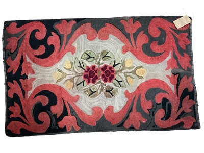 Lot 2572 - Early 20th century double-sided American Hooked wool rug, 79 x 132cms approximately.