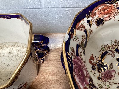 Lot 5042 - Mason's Blue Mandalay ceramics