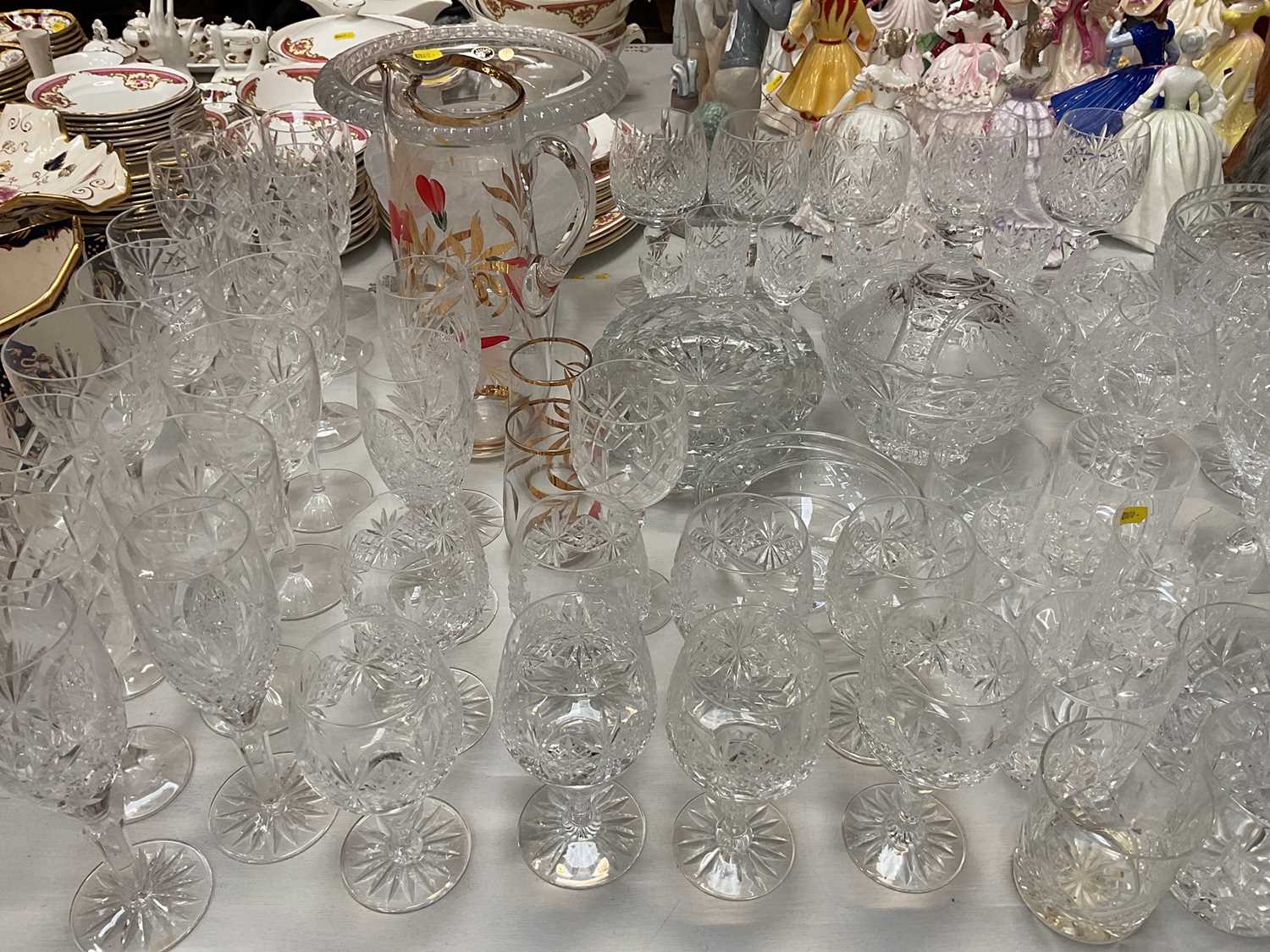 Lot 5057 - Quantity of cut glass and other glassware