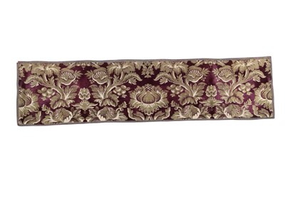 Lot 2582 - Circa 1930s Florentine maroon cut-velvet runner with a narrow metallic thread border. 130cm x 33cms.