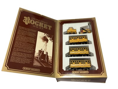 Lot 1880 - Selection of HO & OO Gauge presentation packs including Hornby Stephenson's Rocket & GWR Lord of the Isles and Proto 200 Series EMD E7 Diesel Locomotive (3)