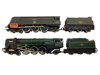 Lot 1884 - Selection of HO & OO Gauge loose Tender Locomotives including Flying Scotsman, Britannia (x2), King George VI, Biggin Hill and three foreign locomotives (8) (1 box)