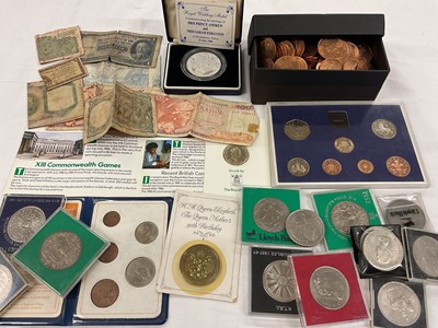 Lot 529 - World - Mixed coins & banknotes to include Royal Mint silver medallion commemorating The Marriage of HRH Prince Andrew & Miss Sarah Ferguson (N.B. .925 silver Wt. 37gms), G.B. Victoria s...