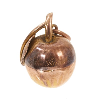 Lot 485 - Yellow metal apple pendant