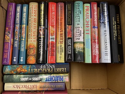 Lot 1327 - Large collection of Terry Pratchett hardback novels