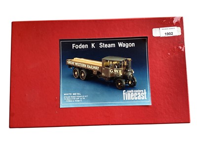 Lot 1902 - Finecast 1:32 Scale white metal Foden K Steam Wagon model kit, boxed (slight damage to corner) 044 (1)
