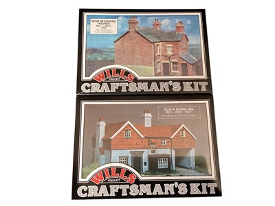 Lot 1903 - Selection of Hornby OO Scale building kits, Wills Finecast building kits, Super Quick cardboard cut-out scenery and other scenery and figures (1 box)