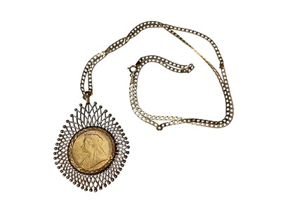 Lot 86 - Victorian gold sovereign, 1899, in 9ct gold pendant mount on 9ct gold flat curb chain