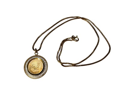 Lot 87 - 1/10 gold Krugerrand, 1981, in 9ct gold pendant mount on 9ct gold chain