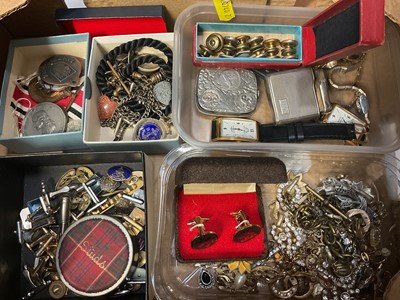 Lot 204 - Group of costume jewellery and bijouterie