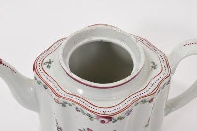 Lot 5002 - New Hall serpentine-sided teapot, cover and stand, circa 1790